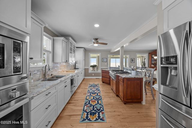 171 Low Tide Road, Bath, NC 27808