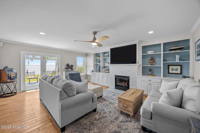 171 Low Tide Road, Bath, NC 27808