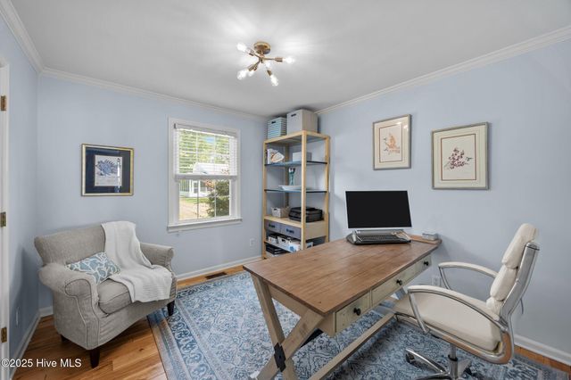 171 Low Tide Road, Bath, NC 27808