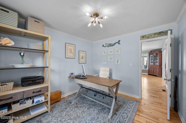 171 Low Tide Road, Bath, NC 27808
