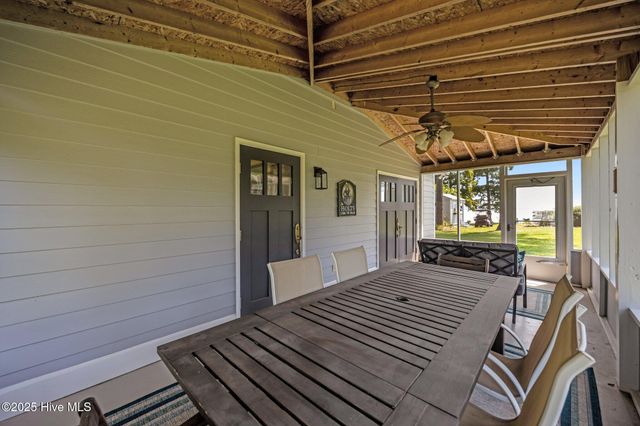 171 Low Tide Road, Bath, NC 27808