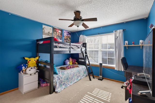 609 Providence Drive, Shakopee, MN 55379