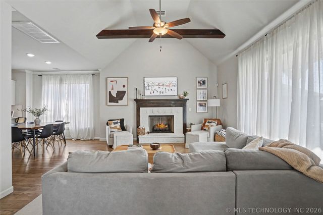 17715 E 43rd Place, Tulsa, OK 74134