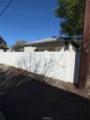 6651 Quakertown Ave, Winnetka, CA 91306