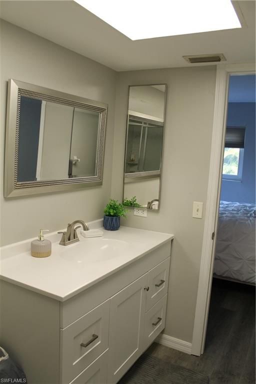 Image 16 of property listing at 1519 Cape Coral PKWY W # 2, Cape Coral, FL 33914