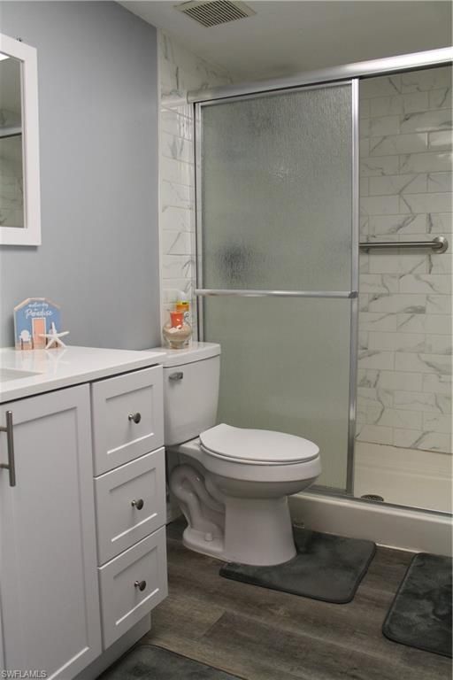 Image 18 of property listing at 1519 Cape Coral PKWY W # 2, Cape Coral, FL 33914