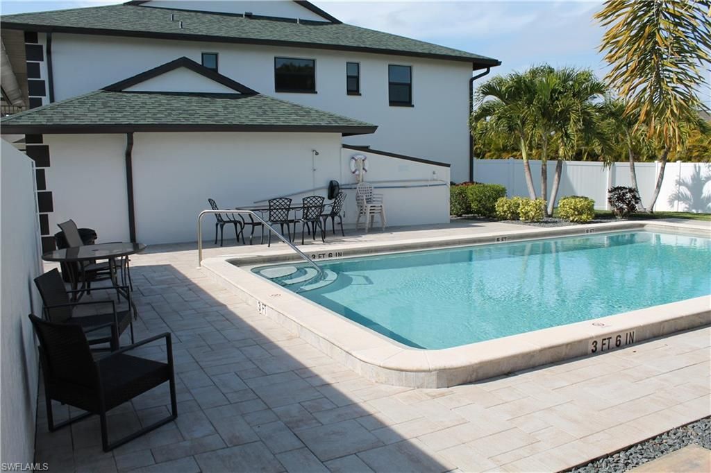 Image 23 of property listing at 1519 Cape Coral PKWY W # 2, Cape Coral, FL 33914