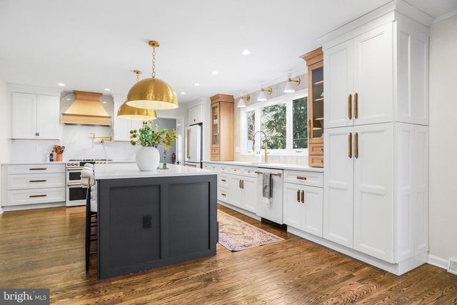 91 SAINT JOHNS DR, Glen Mills, PA 19342