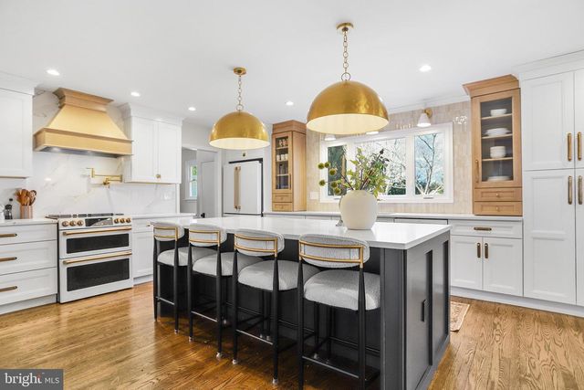 91 SAINT JOHNS DR, Glen Mills, PA 19342