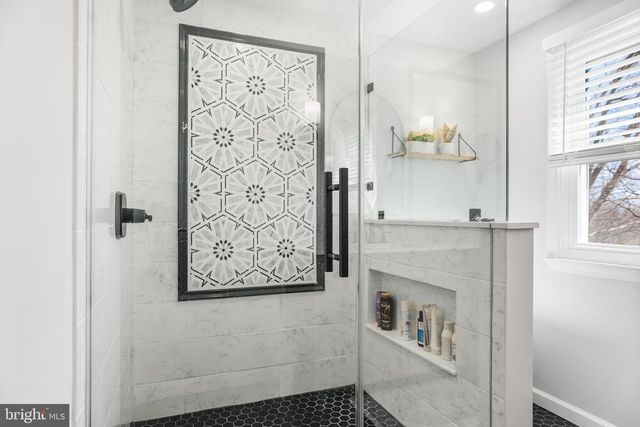 91 SAINT JOHNS DR, Glen Mills, PA 19342