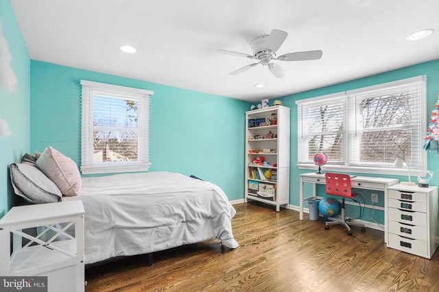 91 SAINT JOHNS DR, Glen Mills, PA 19342