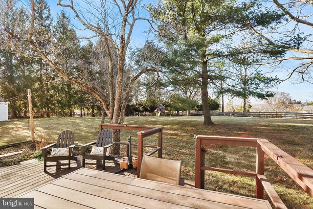 91 SAINT JOHNS DR, Glen Mills, PA 19342