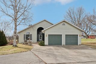 620 E Ogden STREET, Jefferson, WI 53549