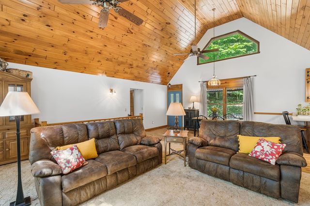5875 Brasstown Creek Est, Young Harris, GA 30582