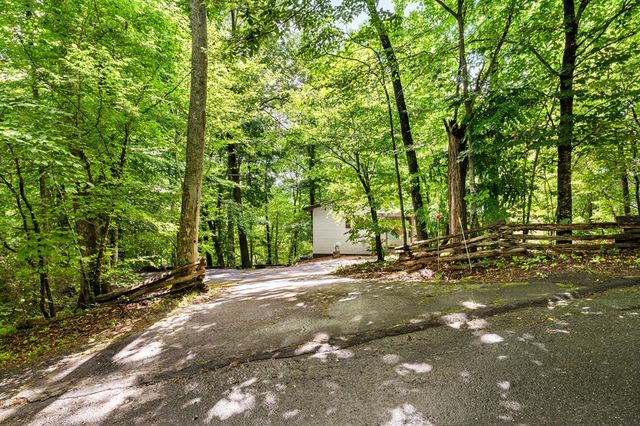 5875 Brasstown Creek Est, Young Harris, GA 30582