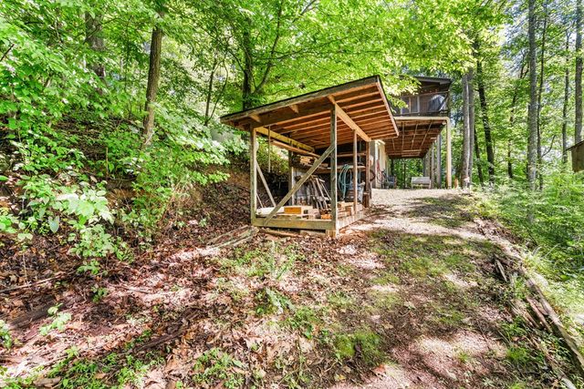 5875 Brasstown Creek Est, Young Harris, GA 30582