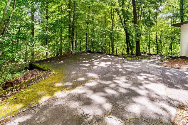 5875 Brasstown Creek Est, Young Harris, GA 30582