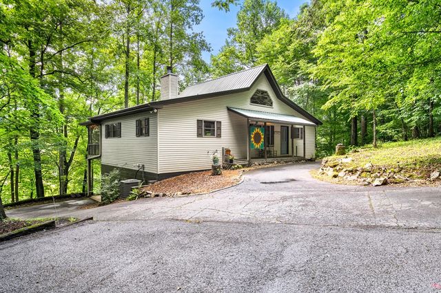5875 Brasstown Creek Est, Young Harris, GA 30582