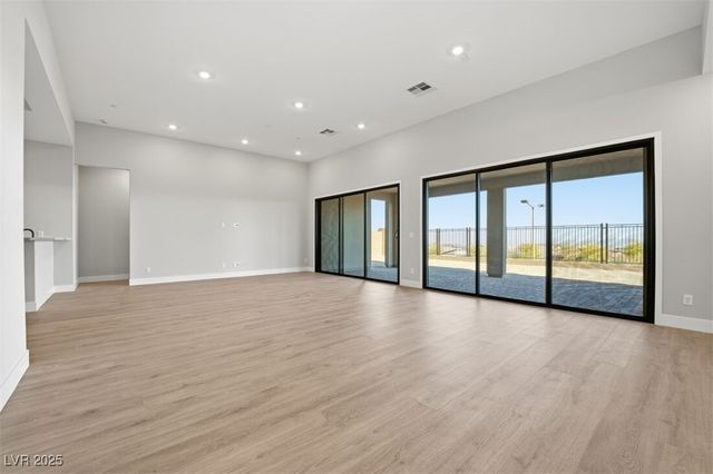 454 Carter House Way, Las Vegas, NV 89138