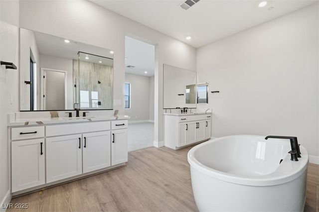 454 Carter House Way, Las Vegas, NV 89138