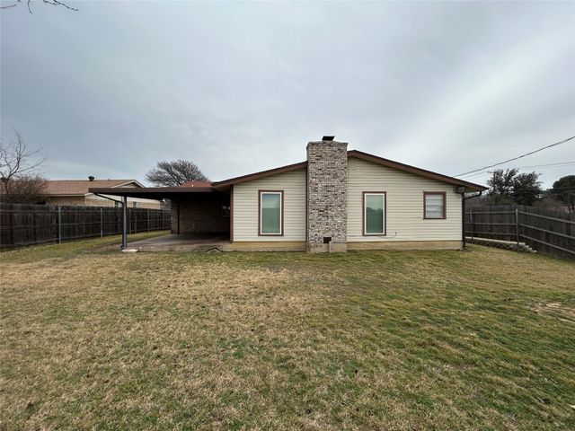 6409 Stardust Drive, Watauga, TX 76148