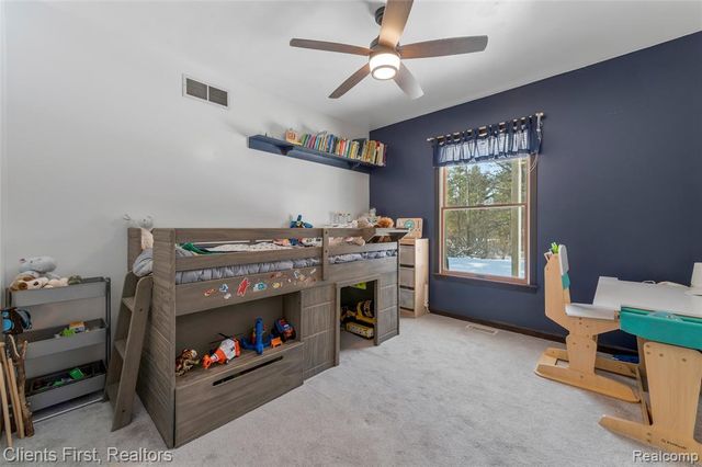 270 N Hurd Road, Ortonville, MI 48462