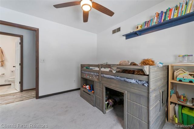 270 N Hurd Road, Ortonville, MI 48462