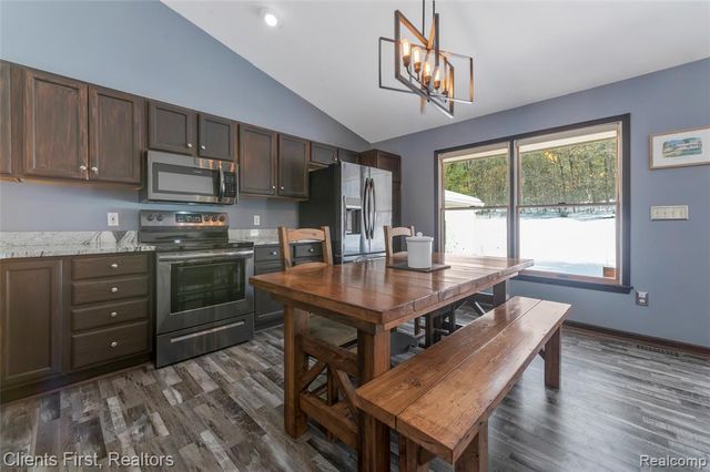 270 N Hurd Road, Ortonville, MI 48462