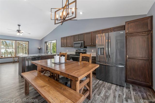 270 N Hurd Road, Ortonville, MI 48462