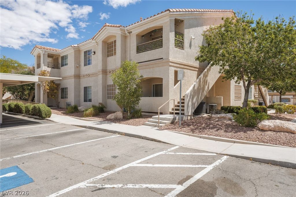 1881 West Alexander Road 2066, North Las Vegas, NV 89032