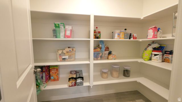 215 E MONTGOMERY LN, North Ogden, UT 84414