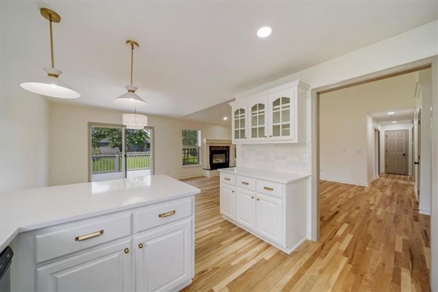 362 SW Chatham Place, Lee's Summit, MO 64082