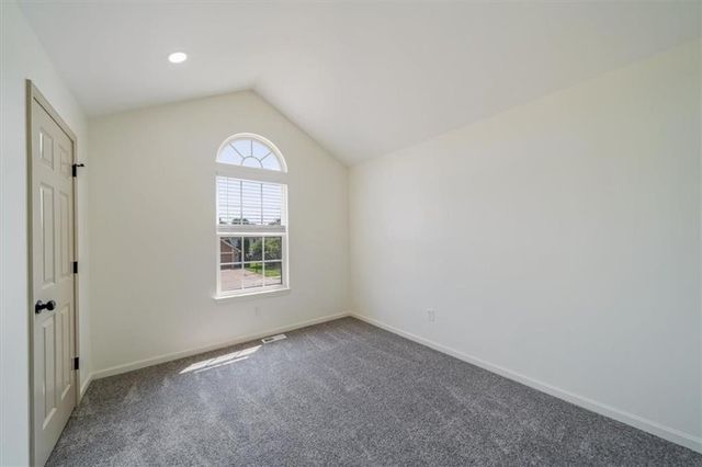 362 SW Chatham Place, Lee's Summit, MO 64082