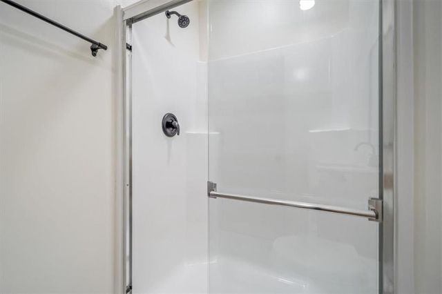 362 SW Chatham Place, Lee's Summit, MO 64082