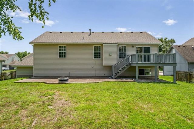362 SW Chatham Place, Lee's Summit, MO 64082