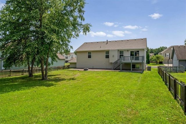 362 SW Chatham Place, Lee's Summit, MO 64082