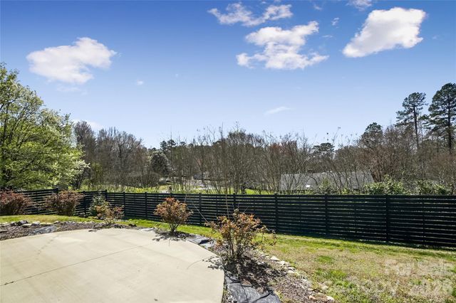 1709 N New Hope Road, Gastonia, NC 28054