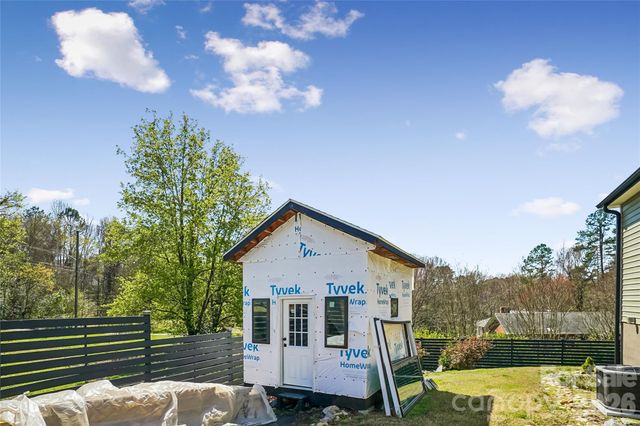 1709 N New Hope Road, Gastonia, NC 28054