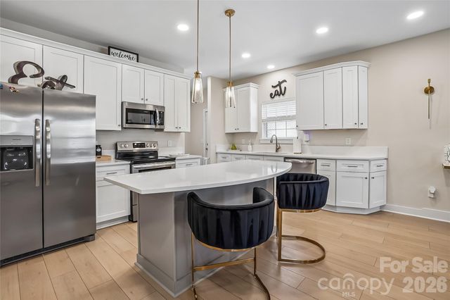 1709 N New Hope Road, Gastonia, NC 28054