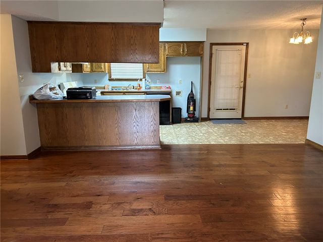 1505 N OSWEGO, Russellville, AR 72801