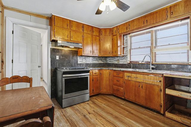 606 Hoyt Street, Michigan City, IN 46360