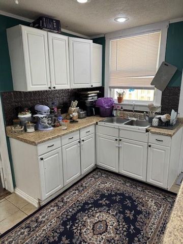 138 S Terrace Avenue, Liberty, MO 64068