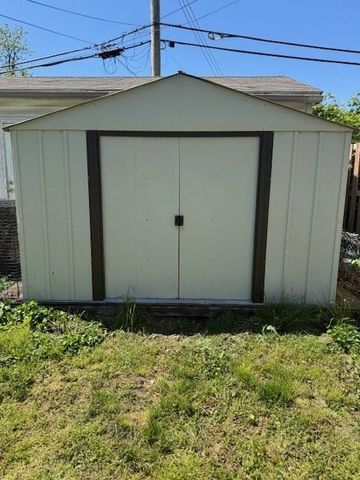 138 S Terrace Avenue, Liberty, MO 64068