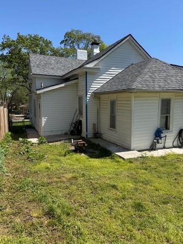 138 S Terrace Avenue, Liberty, MO 64068