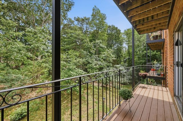 181 Littleton Rd 212, Chelmsford, MA 01824