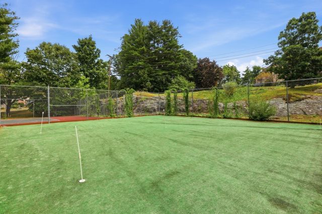181 Littleton Rd 212, Chelmsford, MA 01824