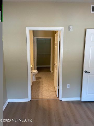 8539 GATE Parkway 9235, Jacksonville, FL 32216