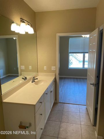 8539 GATE Parkway 9235, Jacksonville, FL 32216