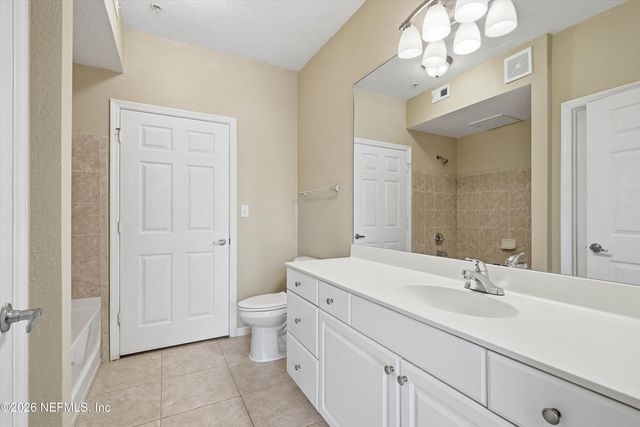 8539 GATE Parkway 9235, Jacksonville, FL 32216