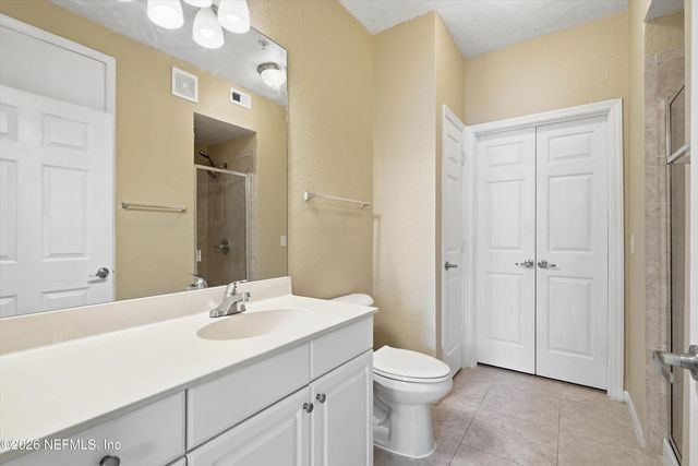 8539 GATE Parkway 9235, Jacksonville, FL 32216